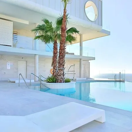 Apartment Luxury 3 Bed&2bath Modern Flat *